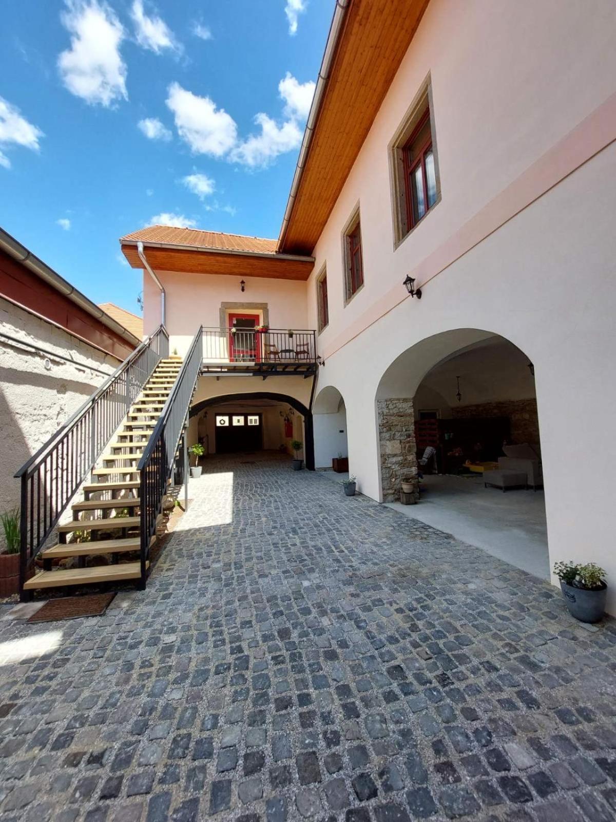 Alipoint Apartments Spišské Podhradie エクステリア 写真